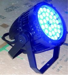 Đèn LED ngoài trời 3/7 Kênh Par Light 120W Công suất tiêu thụ 3 trong 1 Màu